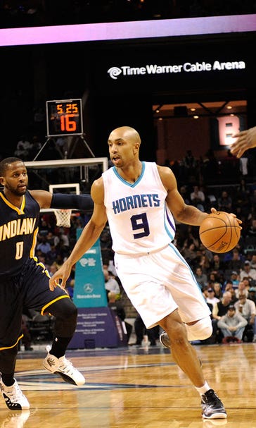 Hornets fall late to Pacers, maintain 7th slot in East race